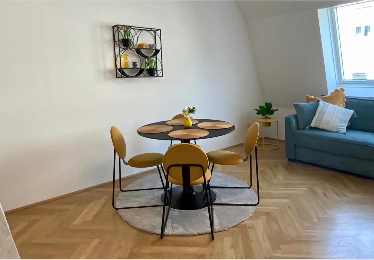 Freshly Renovated Apartment In Trendy Area L Hg21 Wien Exteriör bild